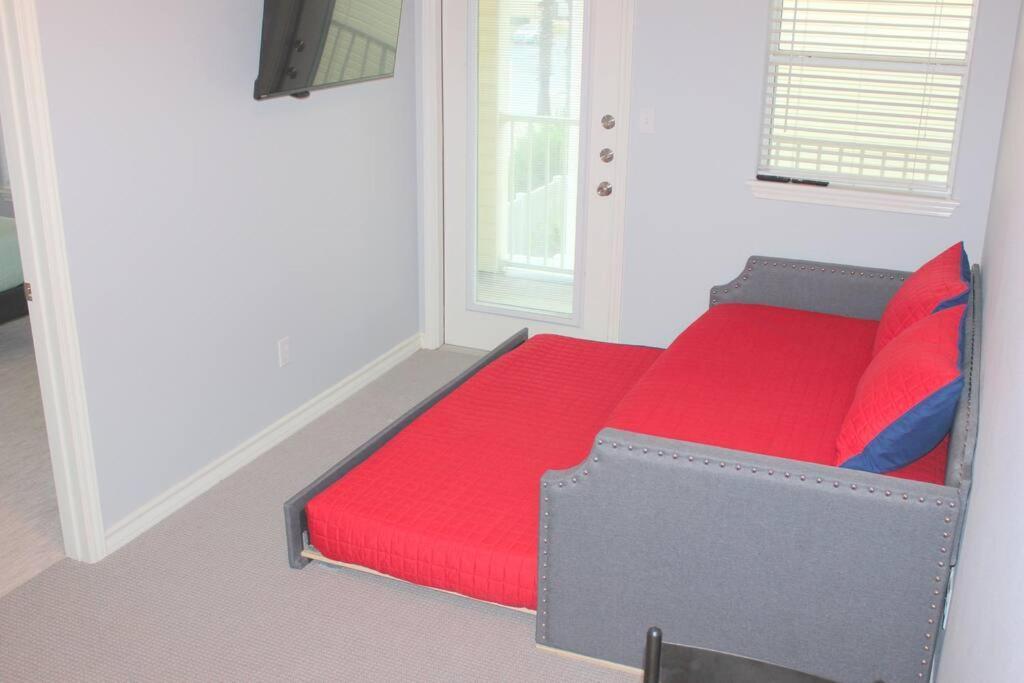 Spacious Home, Short Walk To Beach, Heated Pool! Корпъс Кристи Екстериор снимка
